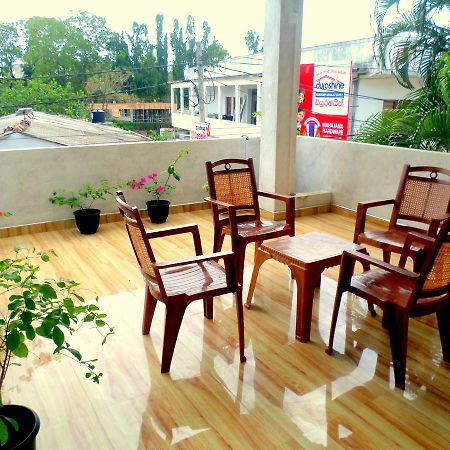 Lion Rest Hotel Anuradhapura Exterior foto