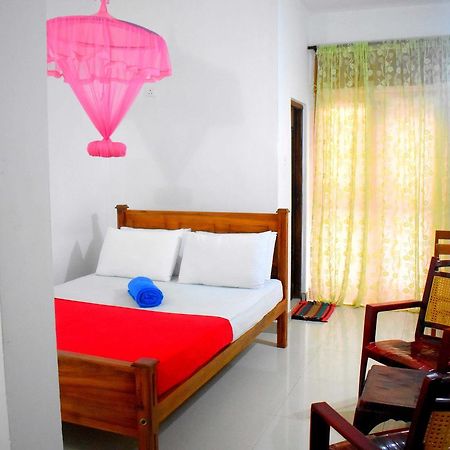 Lion Rest Hotel Anuradhapura Exterior foto