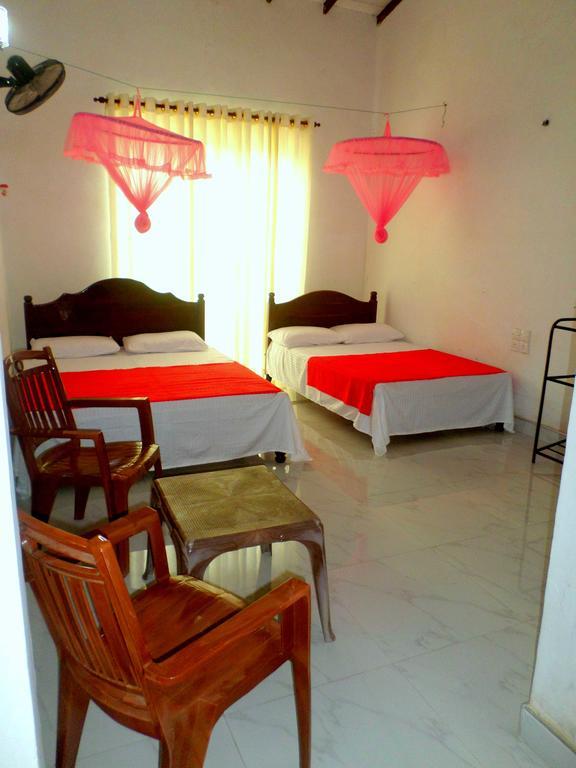 Lion Rest Hotel Anuradhapura Exterior foto