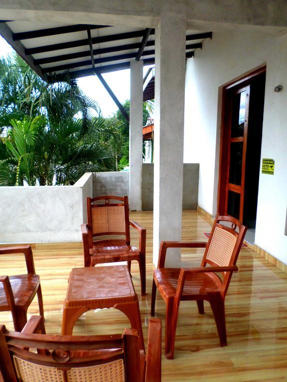 Lion Rest Hotel Anuradhapura Exterior foto
