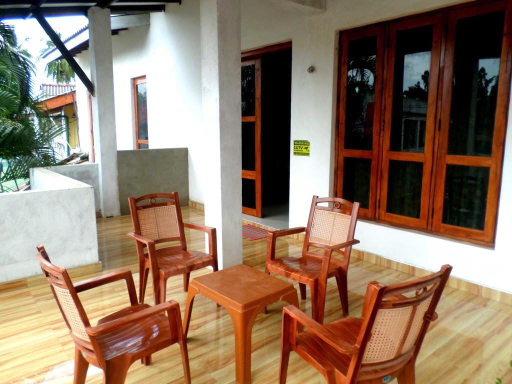 Lion Rest Hotel Anuradhapura Exterior foto