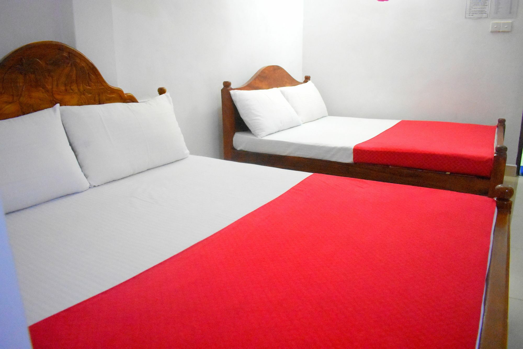 Lion Rest Hotel Anuradhapura Exterior foto