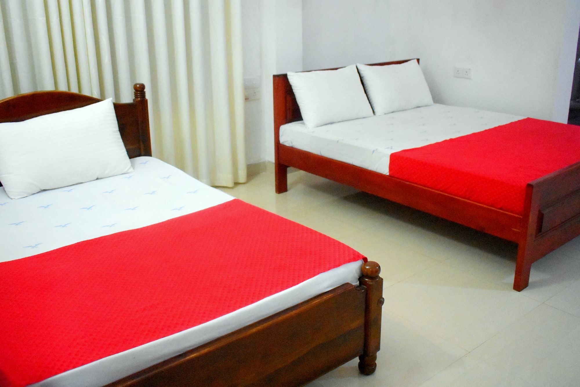 Lion Rest Hotel Anuradhapura Exterior foto